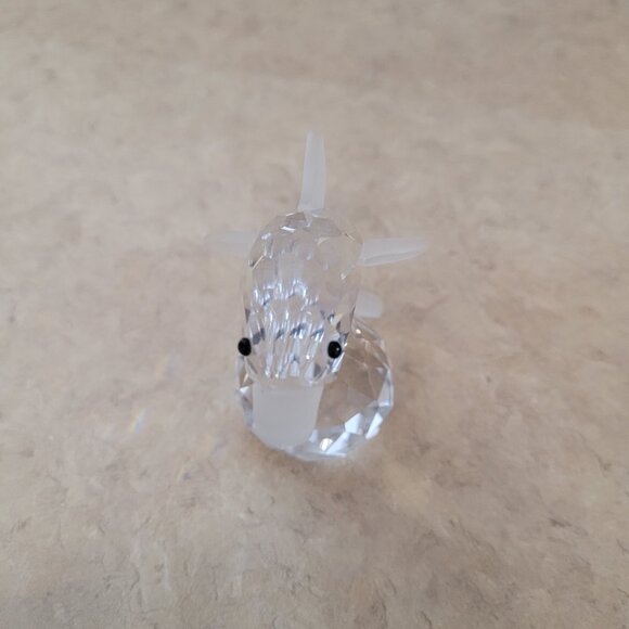 Crystal Dolphin on a Ball Figurine / Paper Weight - Picture 2 of 8